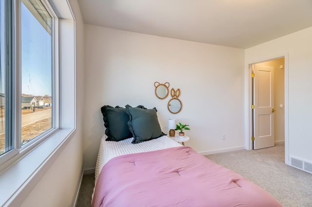 6761 Samuel Drive, Horace, ND 58047