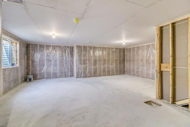 6761 Samuel Drive, Horace, ND 58047