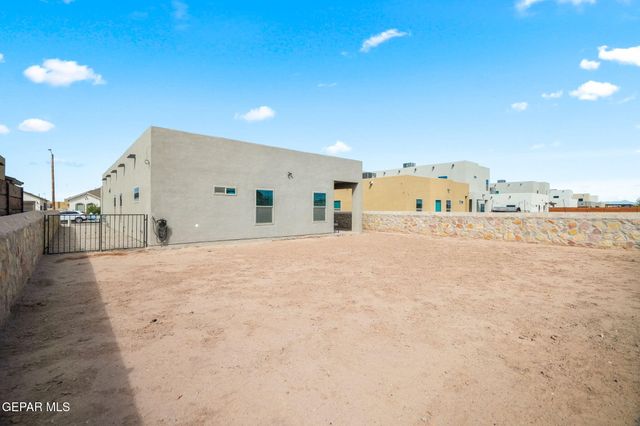 10184 Texas Madrone Drive, Socorro, TX 79927