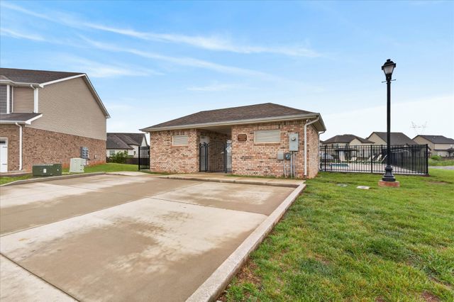 341 Fallow Cir, Clarksville, TN 37040