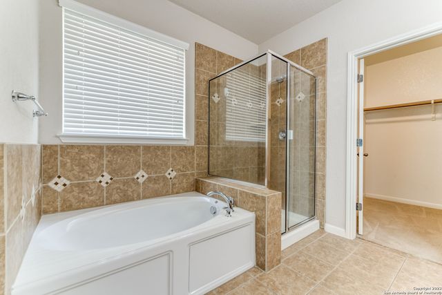 25031 McBride Dr, San Antonio, TX 78255