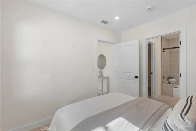 14519 Dyer, Sylmar, CA 91342