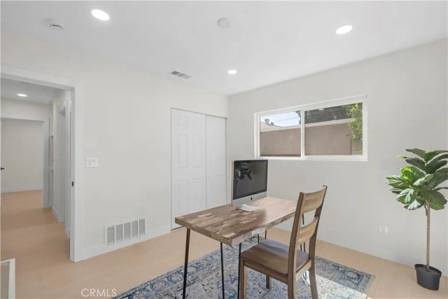 14519 Dyer, Sylmar, CA 91342