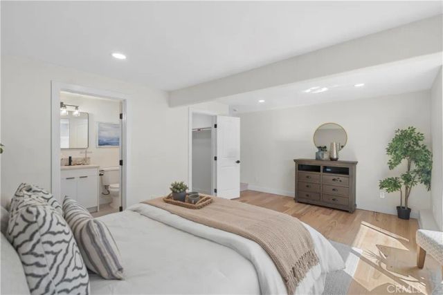 14519 Dyer, Sylmar, CA 91342