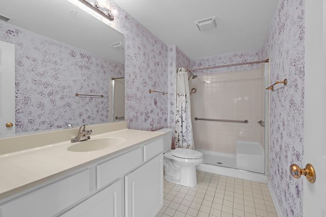 1731 Pavilion Way 505, Park Ridge, IL 60068