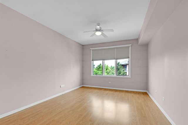 1731 Pavilion Way 505, Park Ridge, IL 60068
