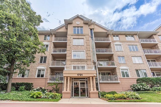 1731 Pavilion Way 505, Park Ridge, IL 60068