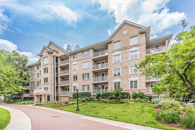 1731 Pavilion Way 505, Park Ridge, IL 60068