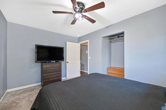 2560 Carson Way, Sacramento, CA 95821