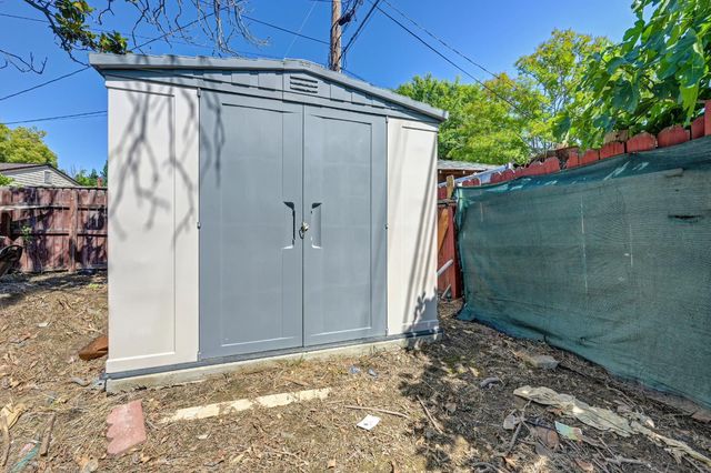 2560 Carson Way, Sacramento, CA 95821
