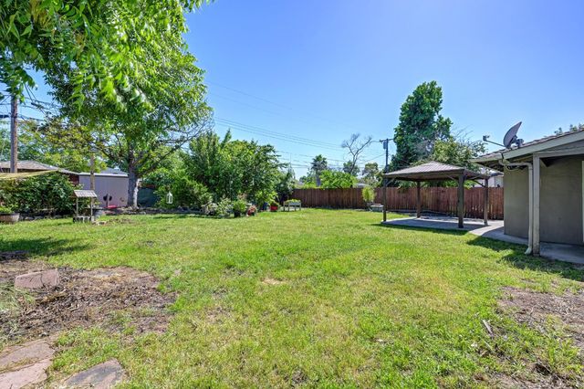 2560 Carson Way, Sacramento, CA 95821