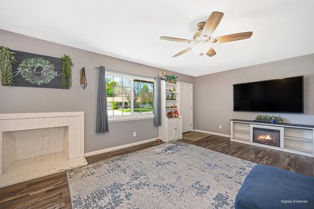 2560 Carson Way, Sacramento, CA 95821