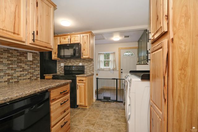 11203 Rimrock Drive, Manhattan, KS 66503