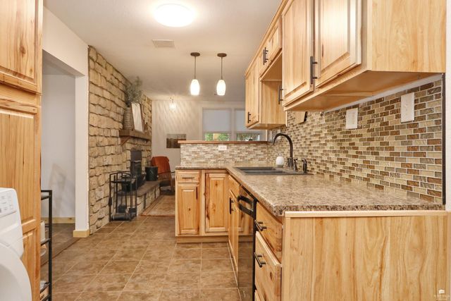 11203 Rimrock Drive, Manhattan, KS 66503