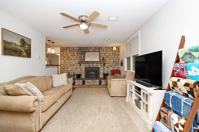 11203 Rimrock Drive, Manhattan, KS 66503