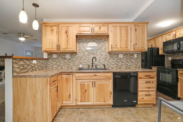 11203 Rimrock Drive, Manhattan, KS 66503