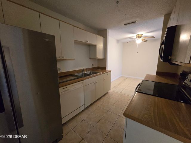 101 Bent Tree Dr Apt 63, Daytona Beach, FL 32114