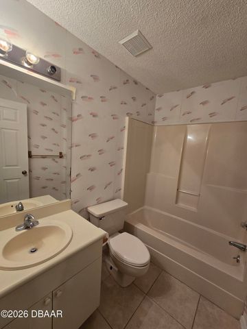 101 Bent Tree Dr Apt 63, Daytona Beach, FL 32114