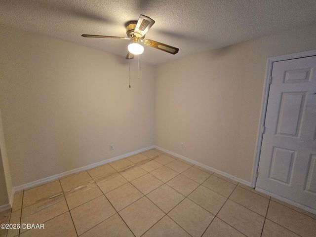 101 Bent Tree Dr Apt 63, Daytona Beach, FL 32114