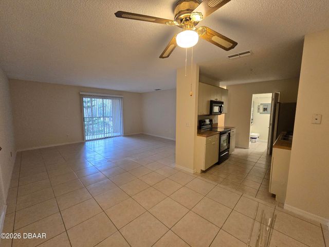 101 Bent Tree Dr Apt 63, Daytona Beach, FL 32114