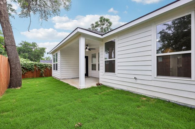 2716 E 12th Street, Fort Worth, TX 76111