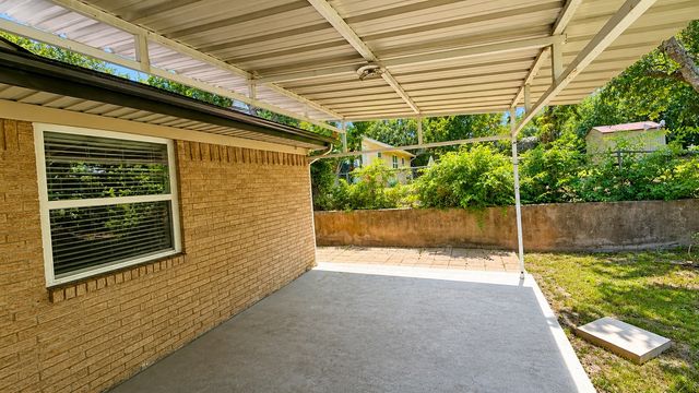 604 Holly Lane, Duncanville, TX 75116