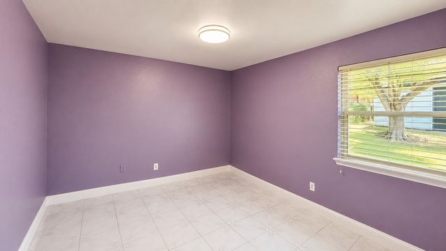 604 Holly Lane, Duncanville, TX 75116