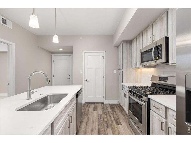 310 S Cherrywood Dr 203, Lafayette, CO 80026