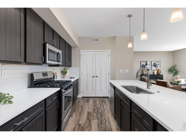310 S Cherrywood Dr 203, Lafayette, CO 80026