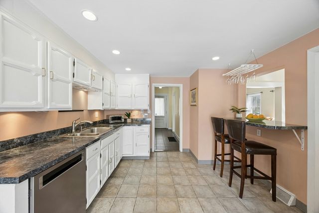 217 Cordaville Rd, Southborough, MA 01772