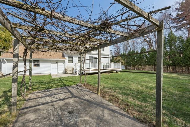 217 Cordaville Rd, Southborough, MA 01772