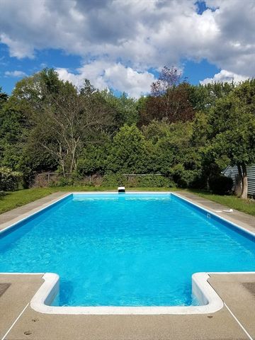 217 Cordaville Rd, Southborough, MA 01772