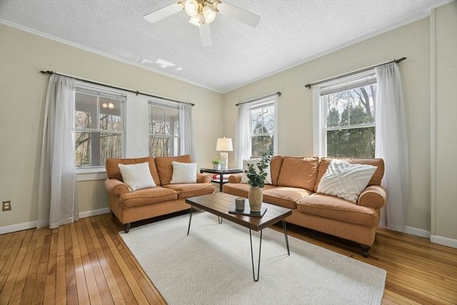 217 Cordaville Rd, Southborough, MA 01772