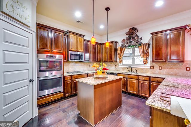 1405 Rainey Way, Hampton, GA 30228