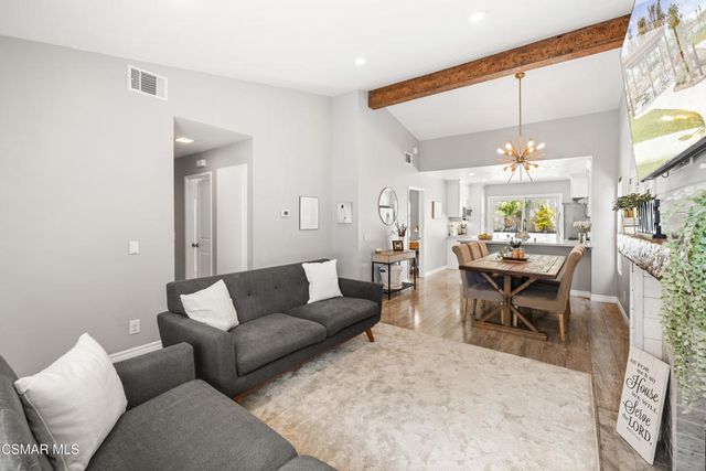 11827 Nightingale Street, Moorpark, CA 93021