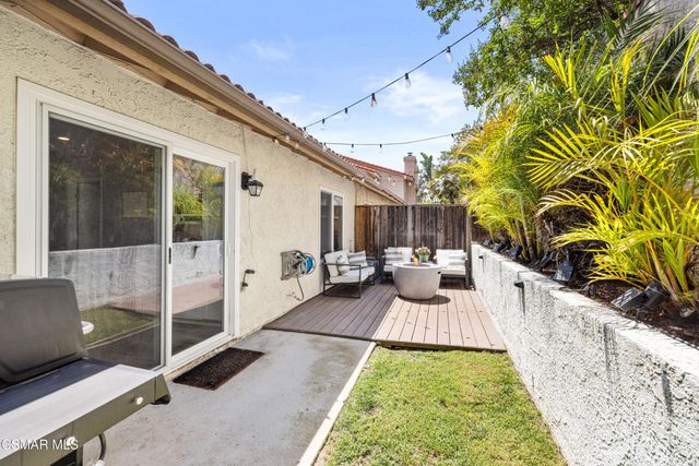11827 Nightingale Street, Moorpark, CA 93021