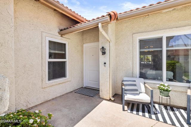 11827 Nightingale Street, Moorpark, CA 93021