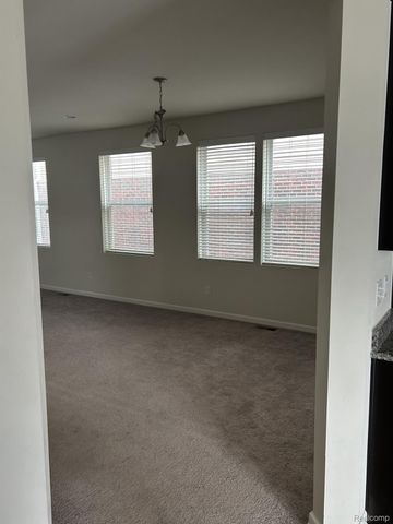 49536 Harrier Place, Novi, MI 48374