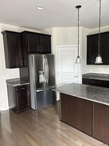 49536 Harrier Place, Novi, MI 48374