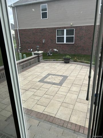 49536 Harrier Place, Novi, MI 48374