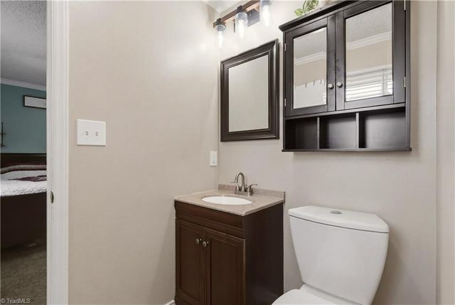 31 Kirk Street, Thomasville, NC 27360