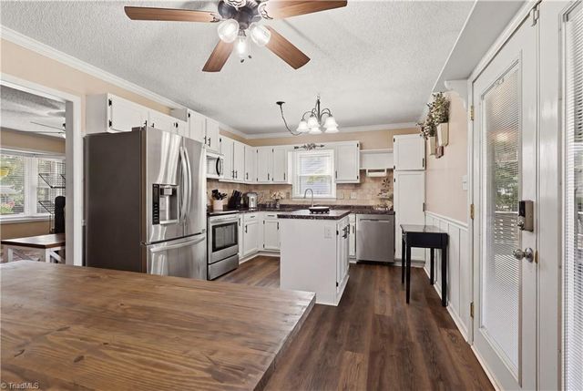 31 Kirk Street, Thomasville, NC 27360