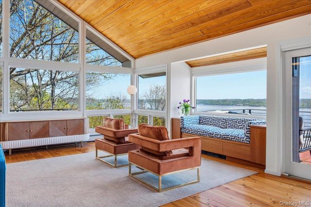 33 Tweed Boulevard, Nyack, NY 10960