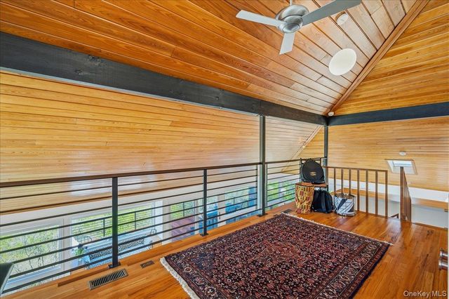33 Tweed Boulevard, Nyack, NY 10960