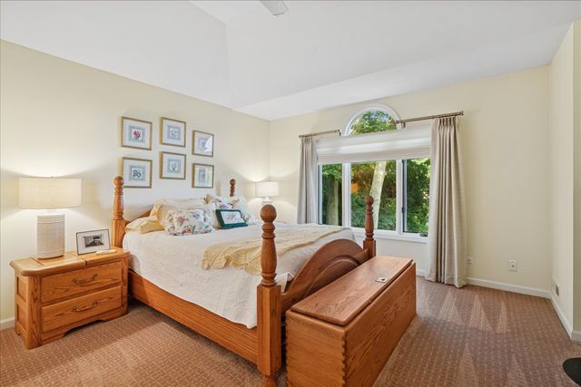 1312 Galloway Drive, Woodstock, IL 60098