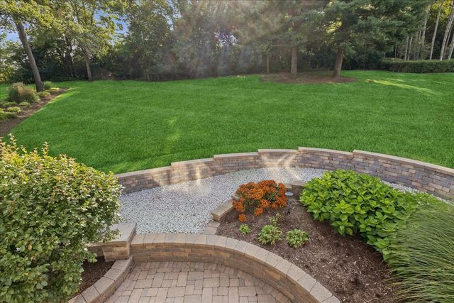 1312 Galloway Drive, Woodstock, IL 60098