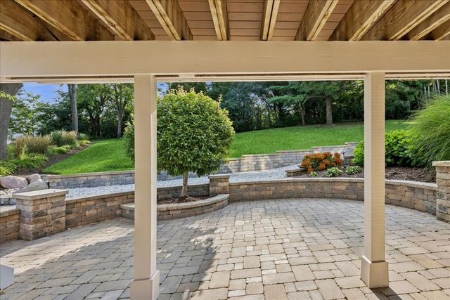 1312 Galloway Drive, Woodstock, IL 60098