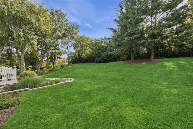 1312 Galloway Drive, Woodstock, IL 60098