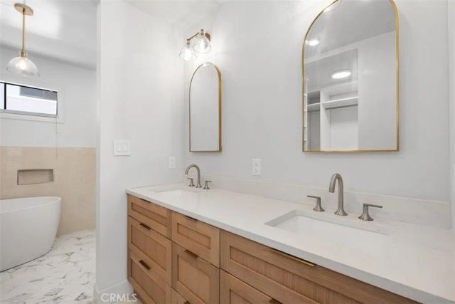 1171 Stanford, Santa Monica, CA 90403