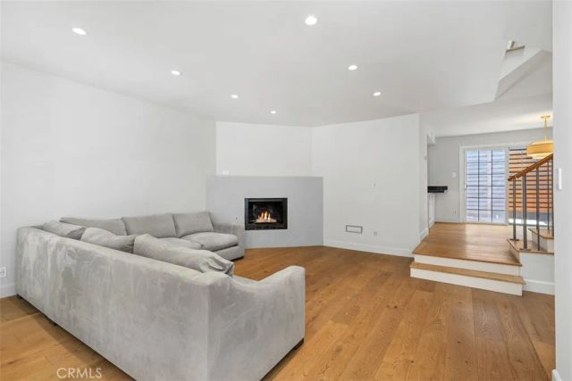 1171 Stanford, Santa Monica, CA 90403